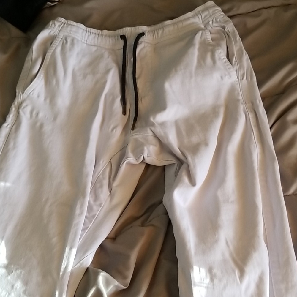 Chinos